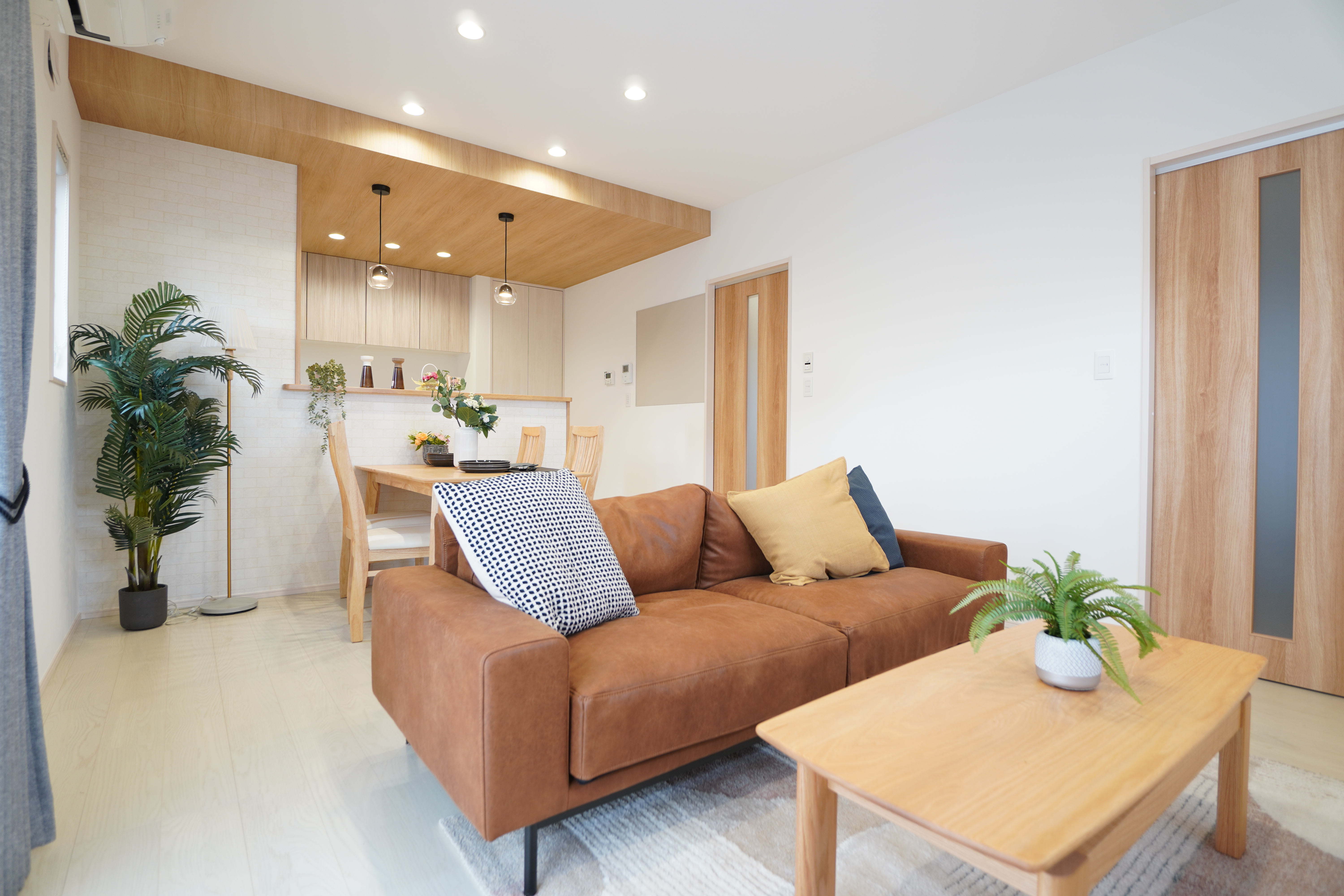 自然なぬくもりを感じる3LDKの家・内観